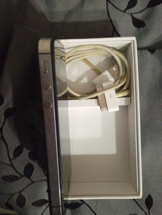 iPhone 4s заблокований