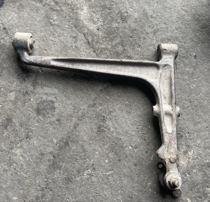 Ричаг Рычаг Важелі Речаг Volkswagen Transporter T4. Фольксваген Т4