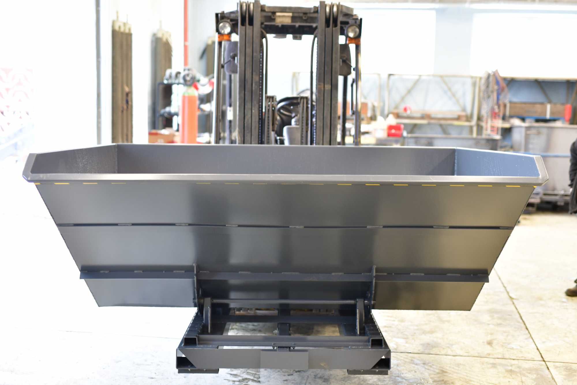 Kontener / Kontener samowyładowczy / Pojemnik metalowy 2200L