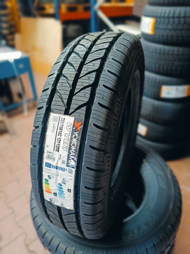 NOWA! Opona Zimowa 225/75R16C Yokohama BlueEarth*Winter WY01 WYSYŁKA