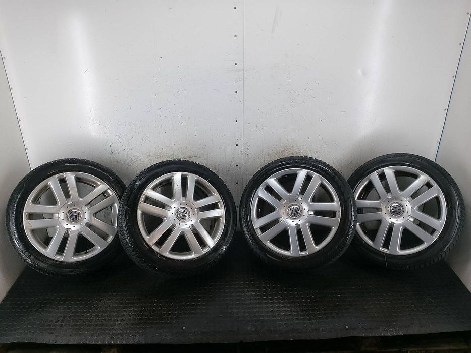 FELGI ALUMINIOWE KOMPLET 17 Z OPONAMI VW GOLF PLUS I 1K0601025C