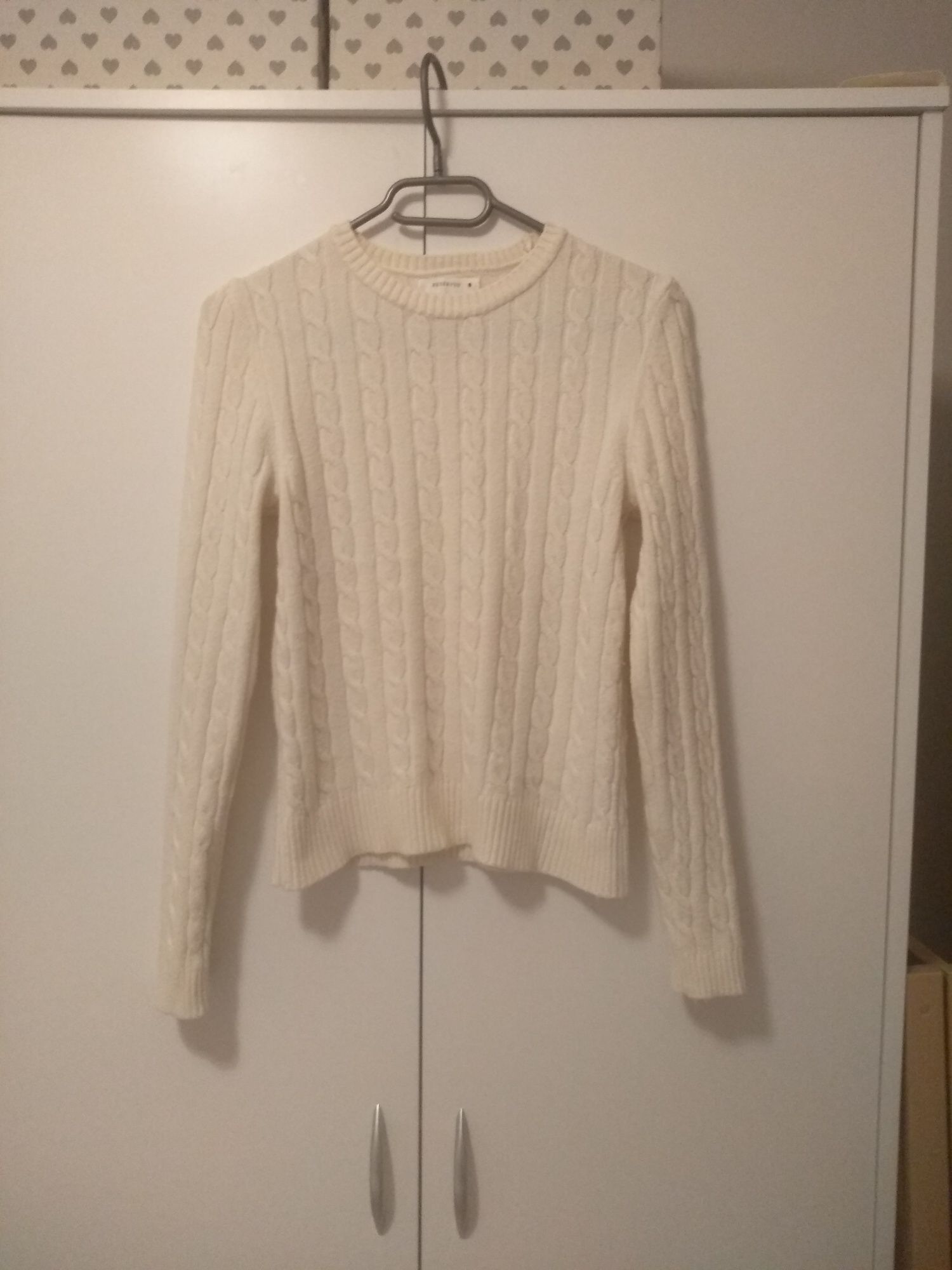 Sweter warkoczowy beż Reserved S