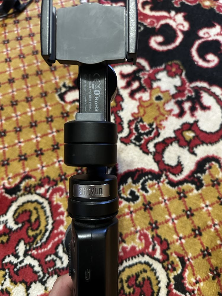 Стабилизатор Zhiyun Smooth 4