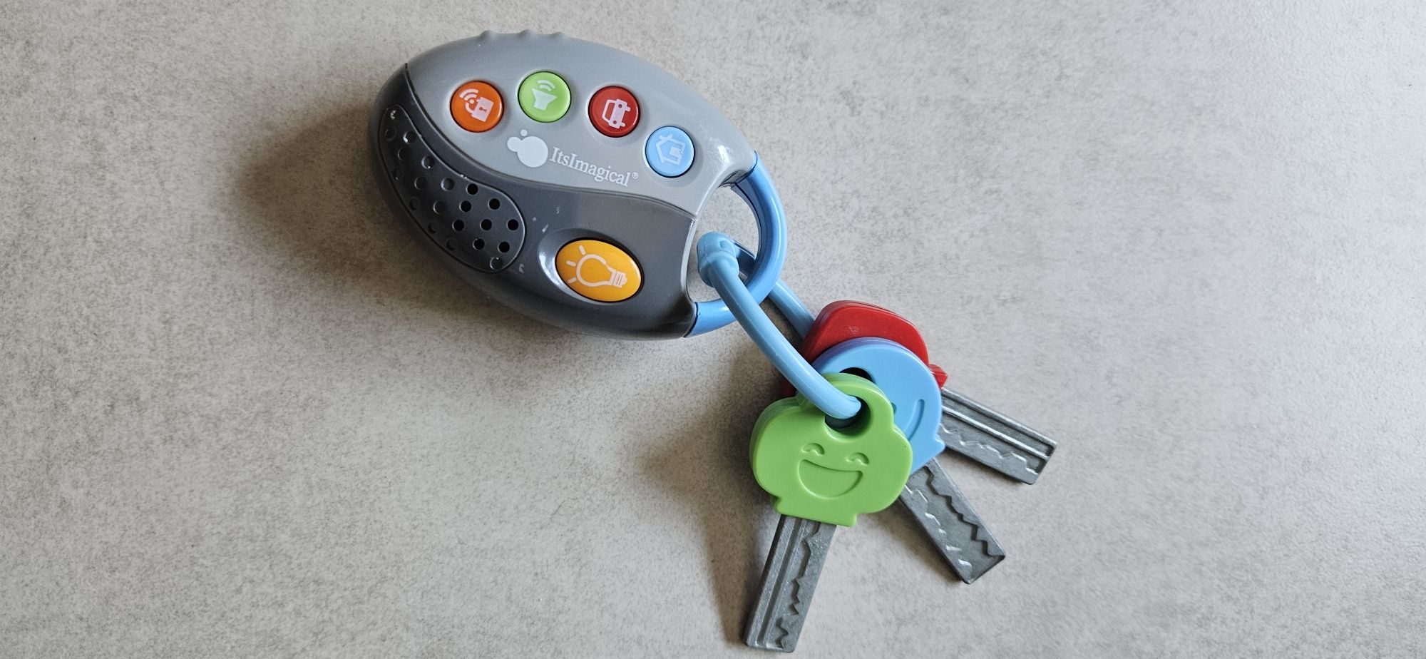 Porta chaves interactivo para criança