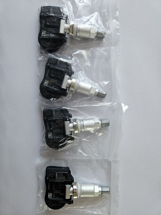 Czujniki ciśnienia TPMS Hyundai Kia x4 komplet 52933-F2000