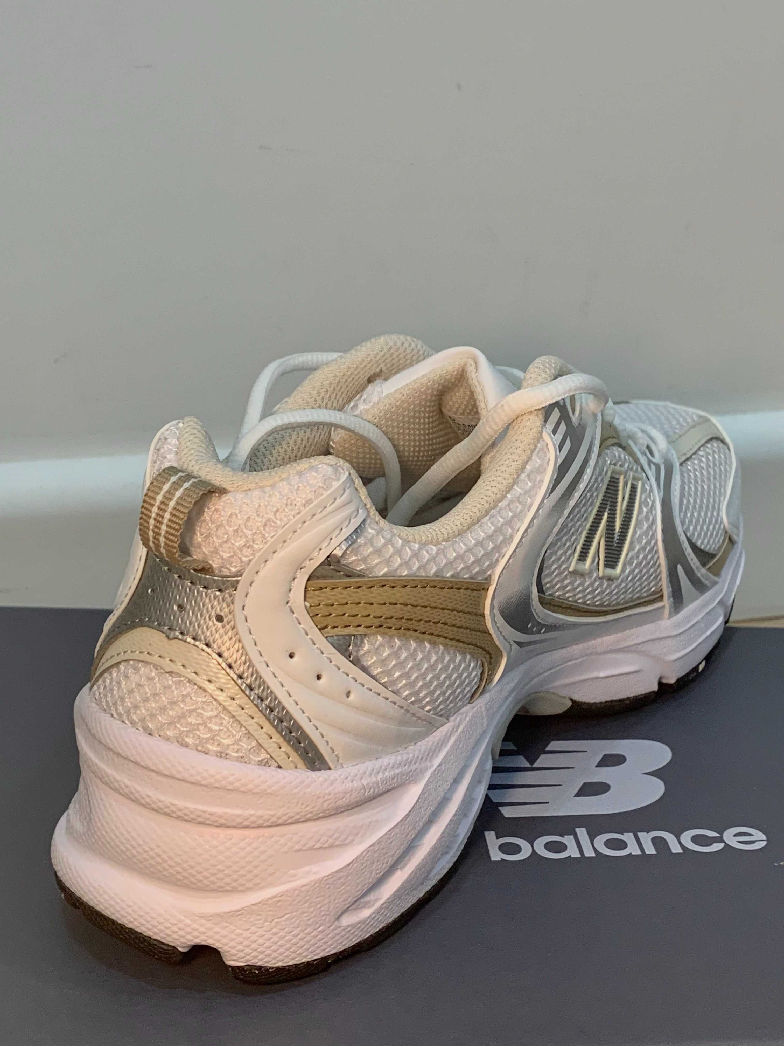 Кросівки New Balance 530 абсолютно нові у найтрендовішовому кольорі!