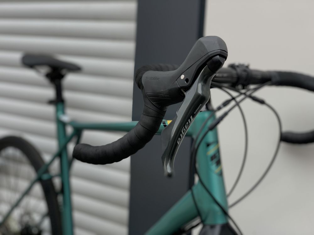 Велосипед гравійний(гравел) GT Grade Expert 28" 61см 2023