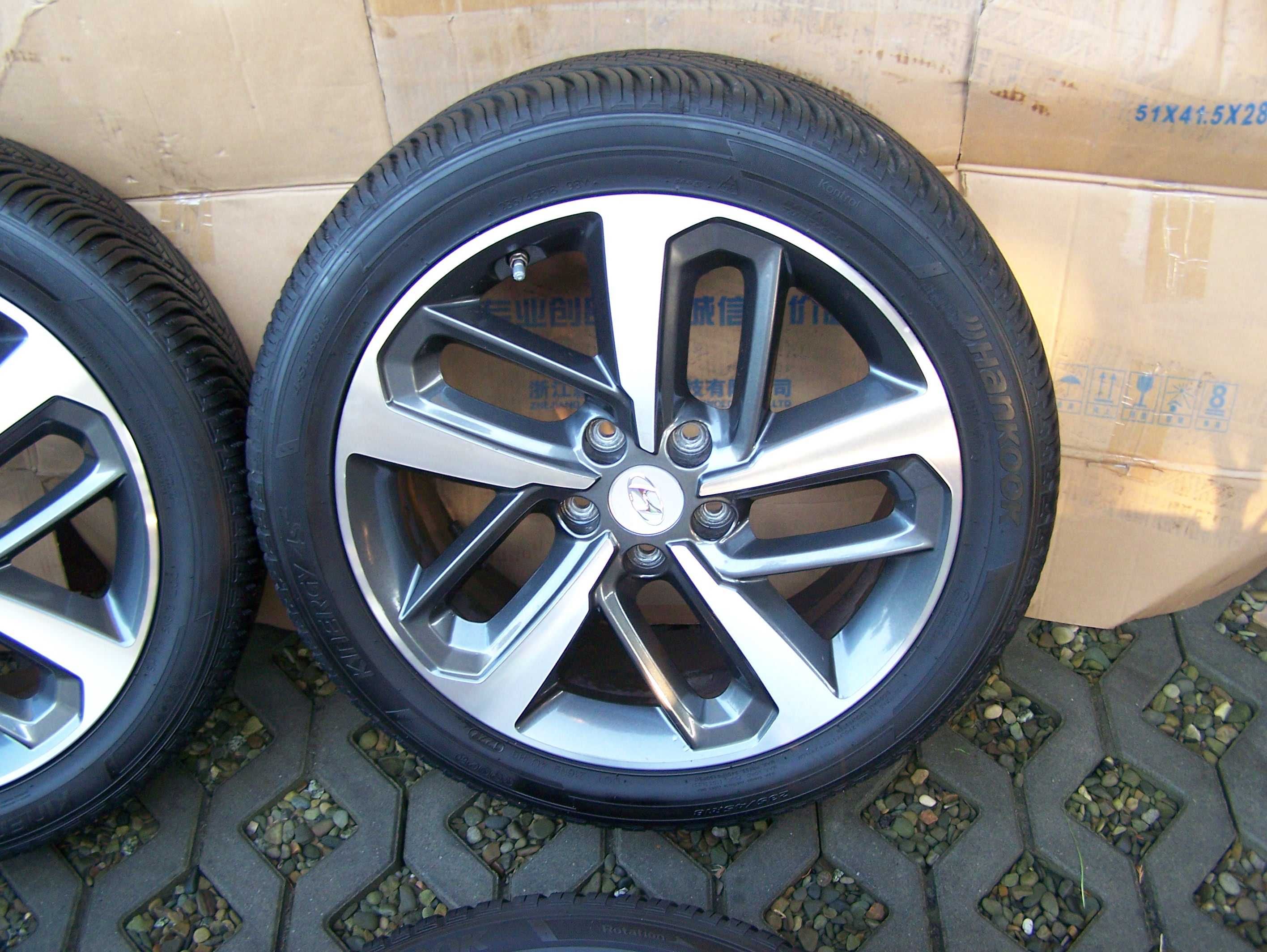 Perfekcyjne Koła Aluminiowe 18' Całoroczne TPMS Hyundai KONA  2023 Rok