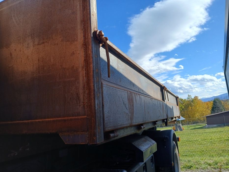 Kontener hakowy kipper wywrotka