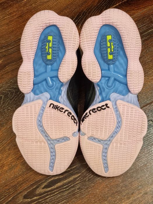 Оригінал 100% кросівки Nike LeBron 19 EUR 42