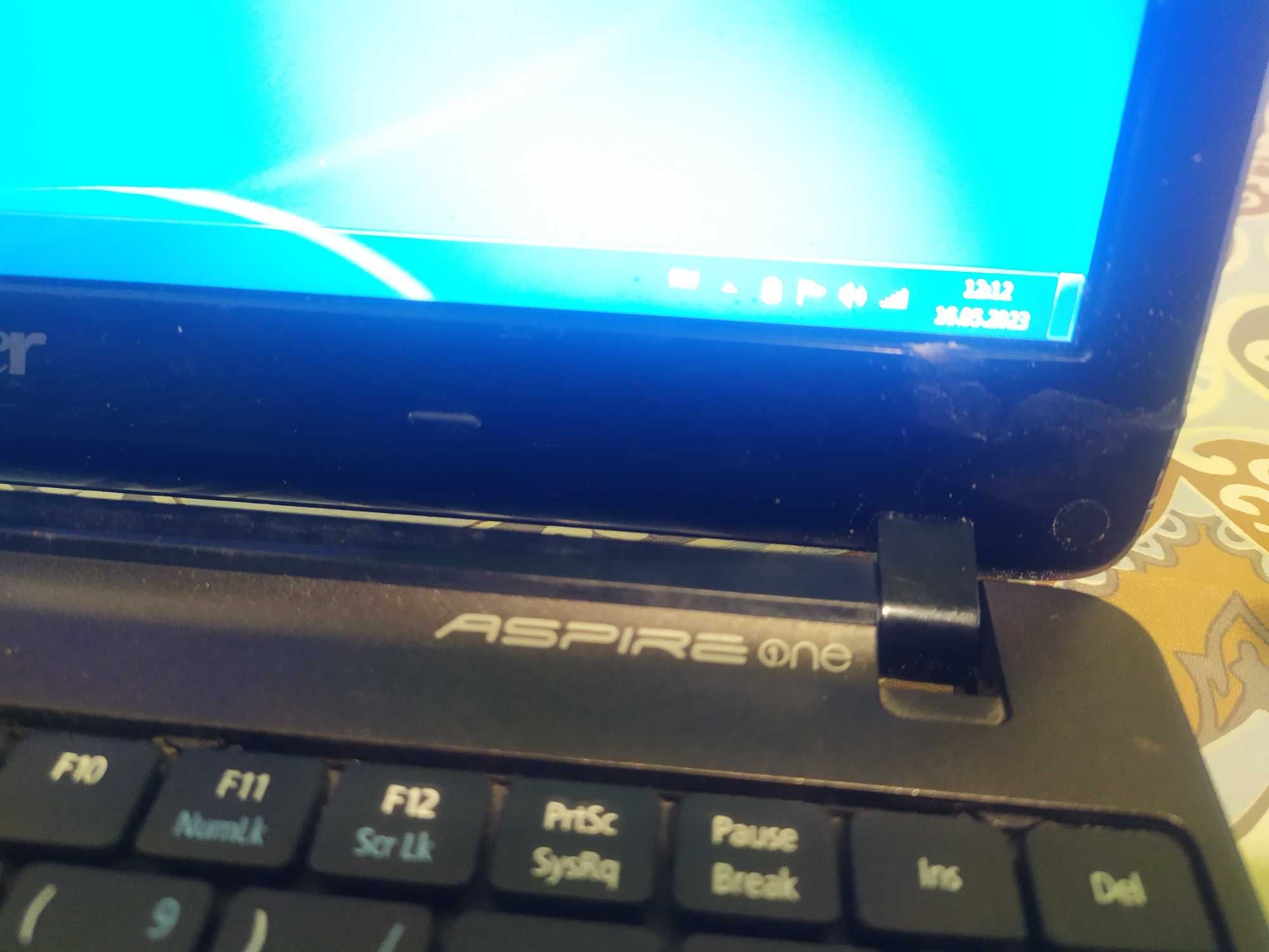 Ноутбук Acer Aspire One 722 11.6"/1.33 ГГц /2 ГБ/500 ГБ
