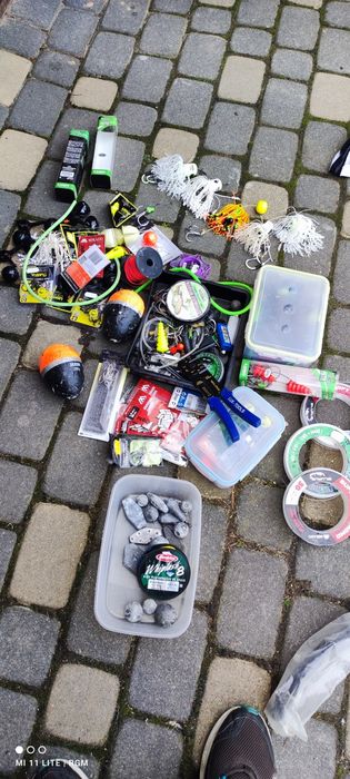 Sprzedam sprzęt sumowy.