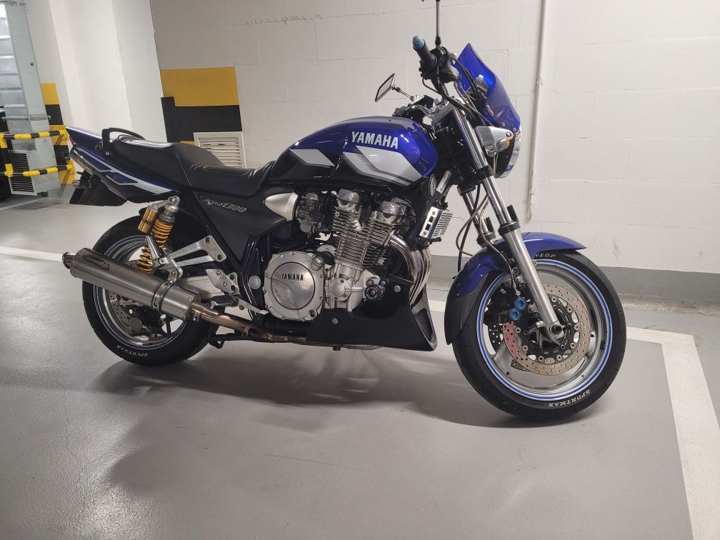 Yamaha XJR 1300, 2000 r ohlins