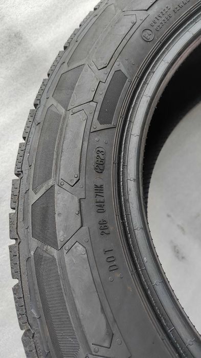 Opona Zimowa 215/60/17C Continental VanContactWinter 7,5mm 2023r