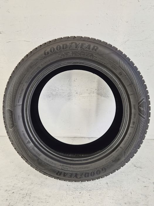 Opony Goodyear Vector 4Seasons 205/55r16 94V