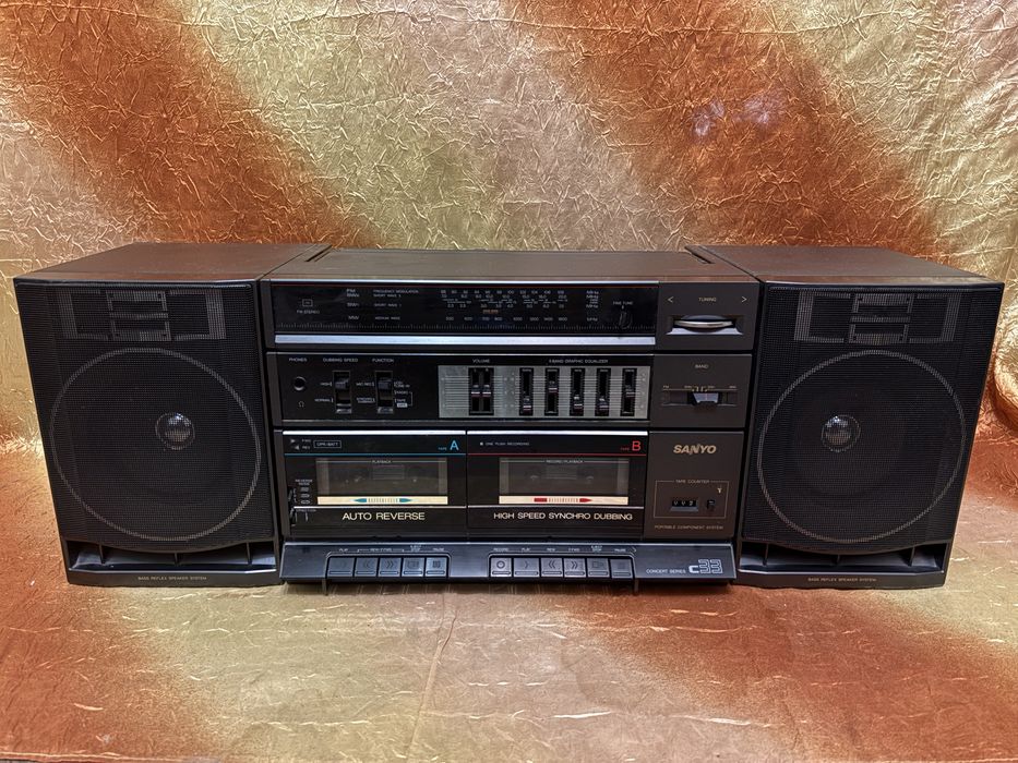 Касетний магнітофоні*Sanyo WM 227 Lo*Sanyo concert series C 33*W20.*