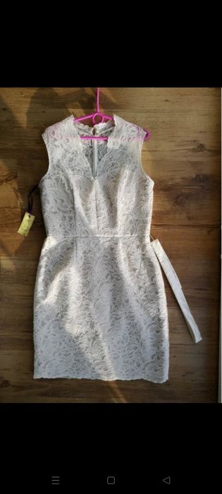 Sukienka koronka 44