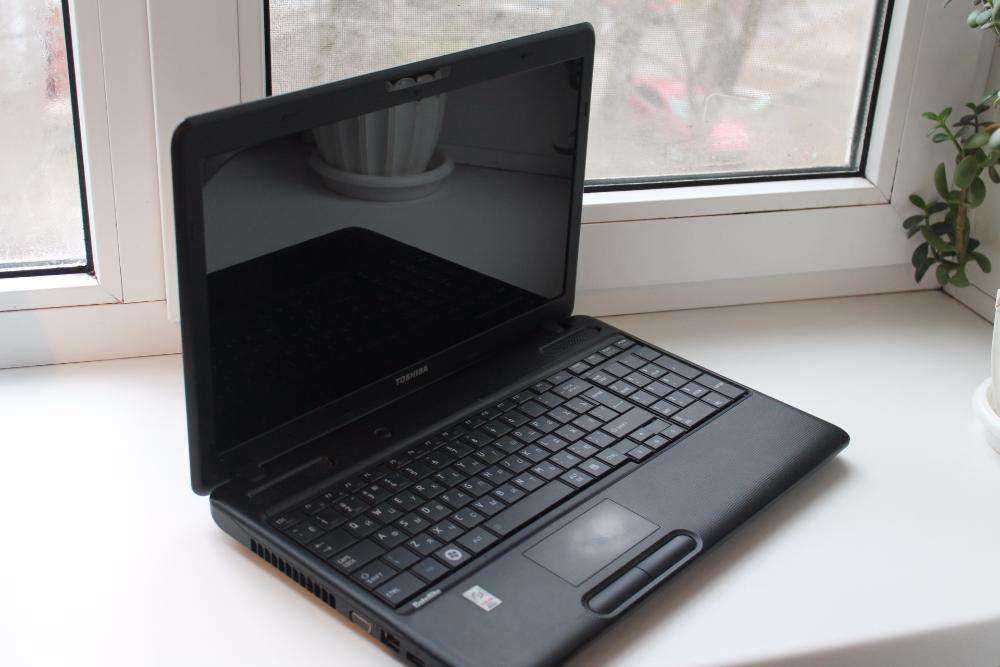 Быстрый ноутбук Toshiba \ CORE i3 \ GeForce