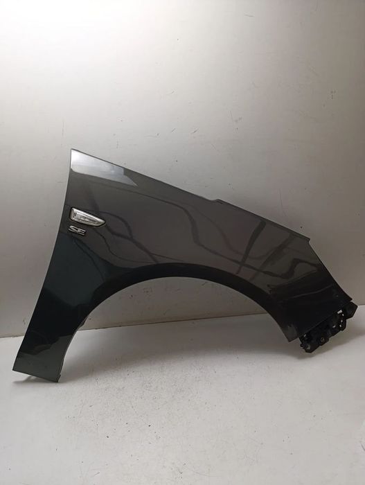 z190 błotnik prawy przedni opel zafira c