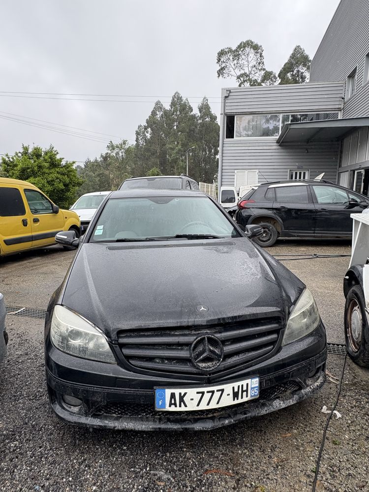 Mercedes CLC para peças