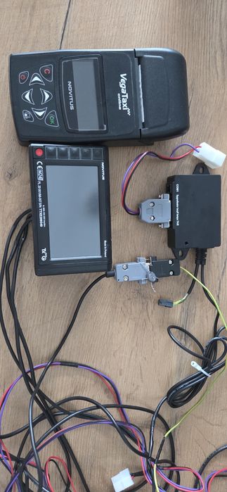 Taksometr Novitus TXE + kasa fiskalna VegaTaxi online