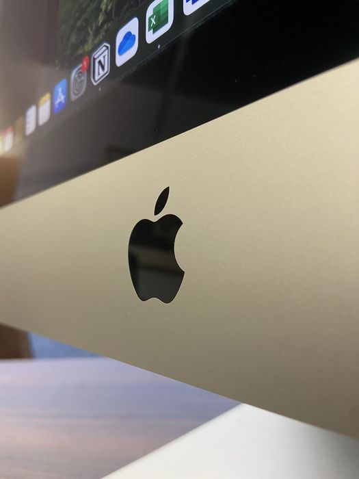 iMac 21,5” Retina 4K (2019) –Teclado + Rato Apple