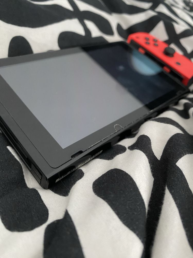 nintendo switch z trzema grami