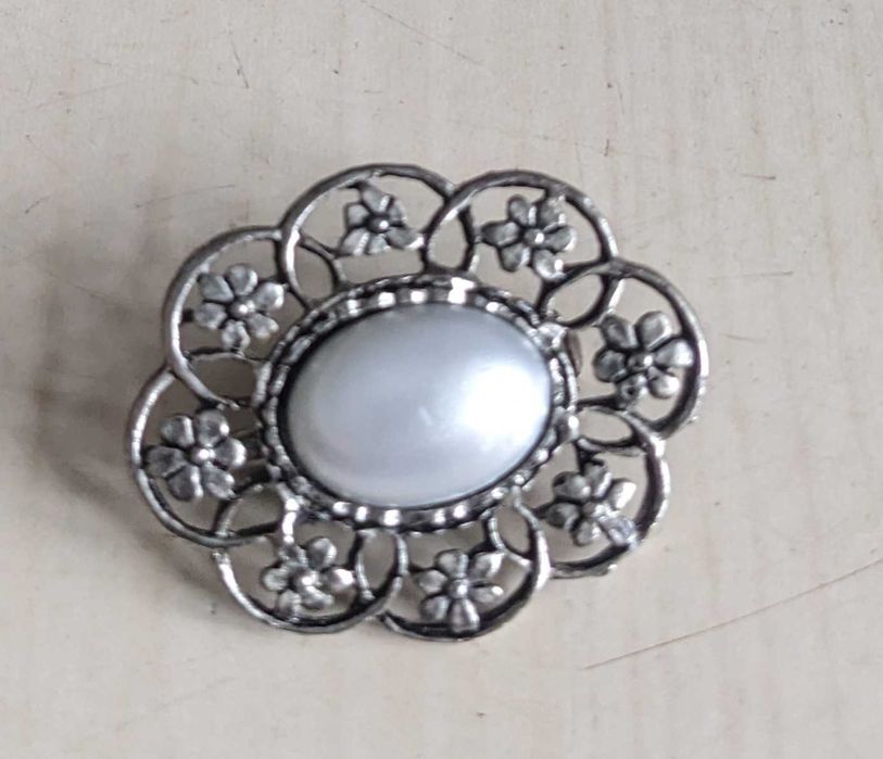 Broszka, 4 cm długość