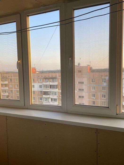 Здається 2-х к. кв. по вул. Воз"єднання Украіни (біля Манежу)