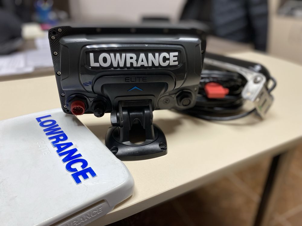 Продам Эхолот Lowrance Elite-7 Ti.