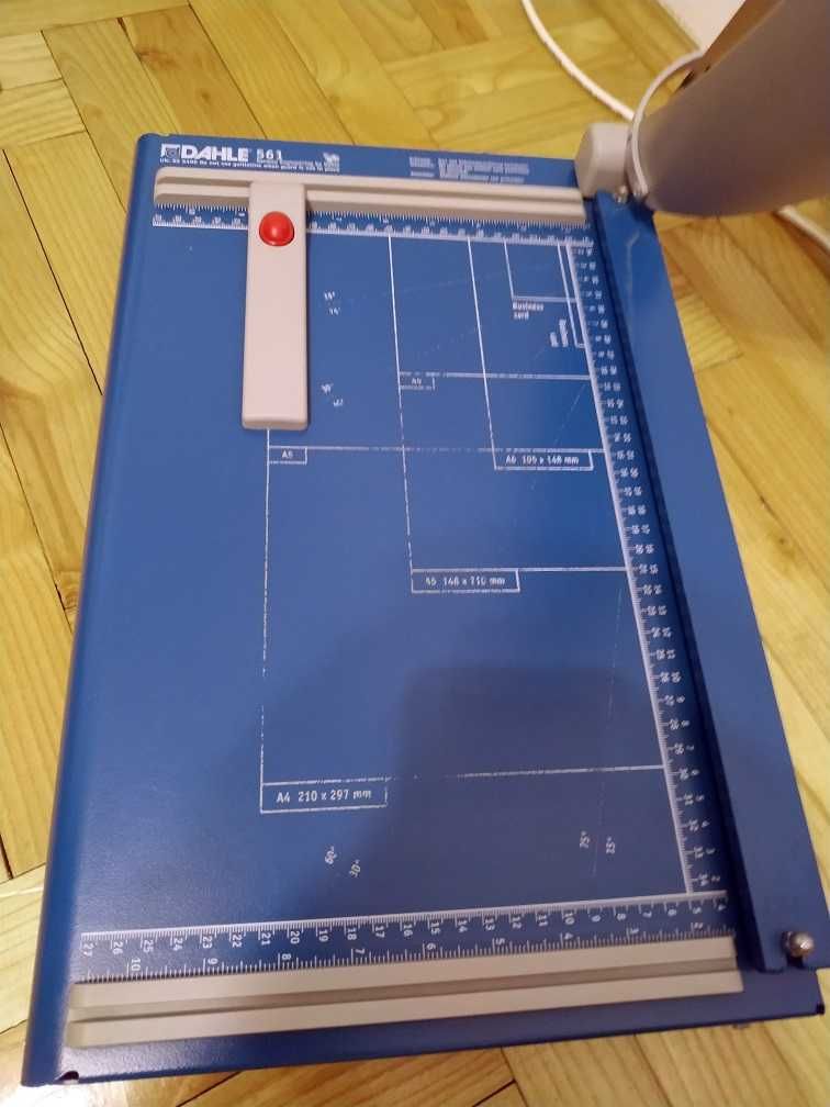 Gilotyna do papieru Dahle 561