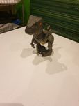 Sprzedam zabawkę dinozaur ruchomy