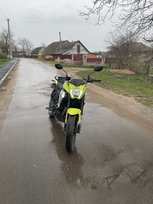 Продам мотоцикл Lifan SR220