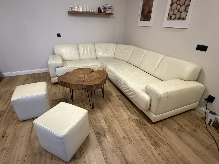 Narożnik skórzany z funkcją spania + dwie pufy