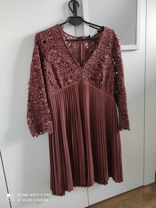 Czekoladowa sukienka Zara