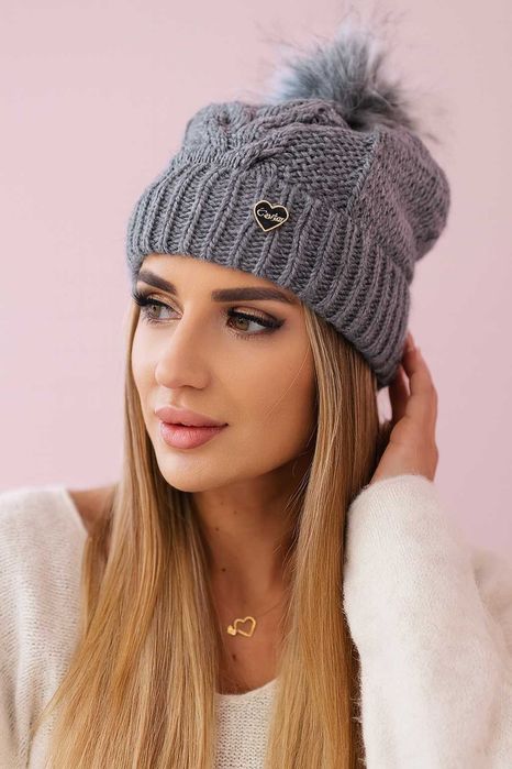 Czapka damska zimowa – szara, elegancka, z dodatkiem wełny