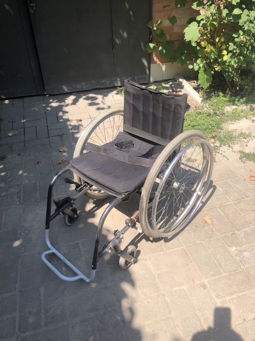 Інвалідний візок б у.