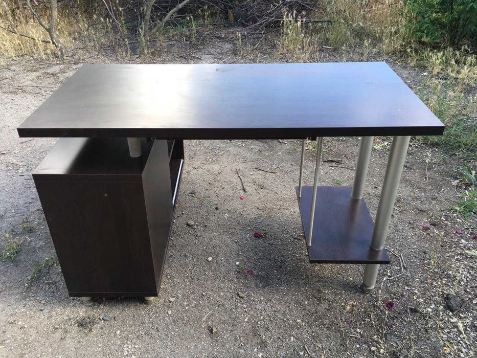 Комп'ютерний стіл Red Apple (венге темний)