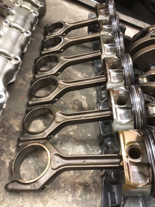 Колінвал bmw n52b30 55 шатун поршень головка мотор розпредвал e70 e60