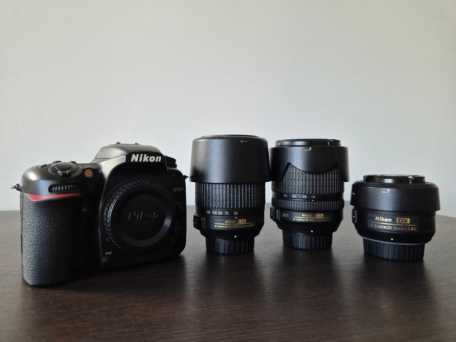 Nikon D7500 + Nikkor 35mm + Nikkor 18-105 + Nikkor 55-200
