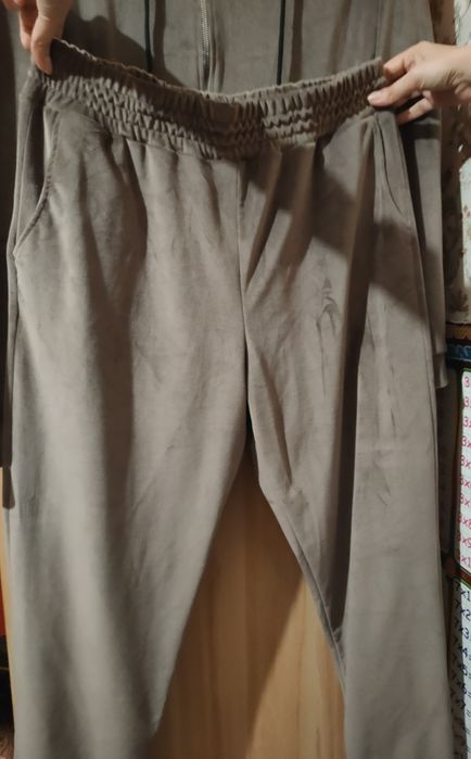 Костюм велюровий жіночий