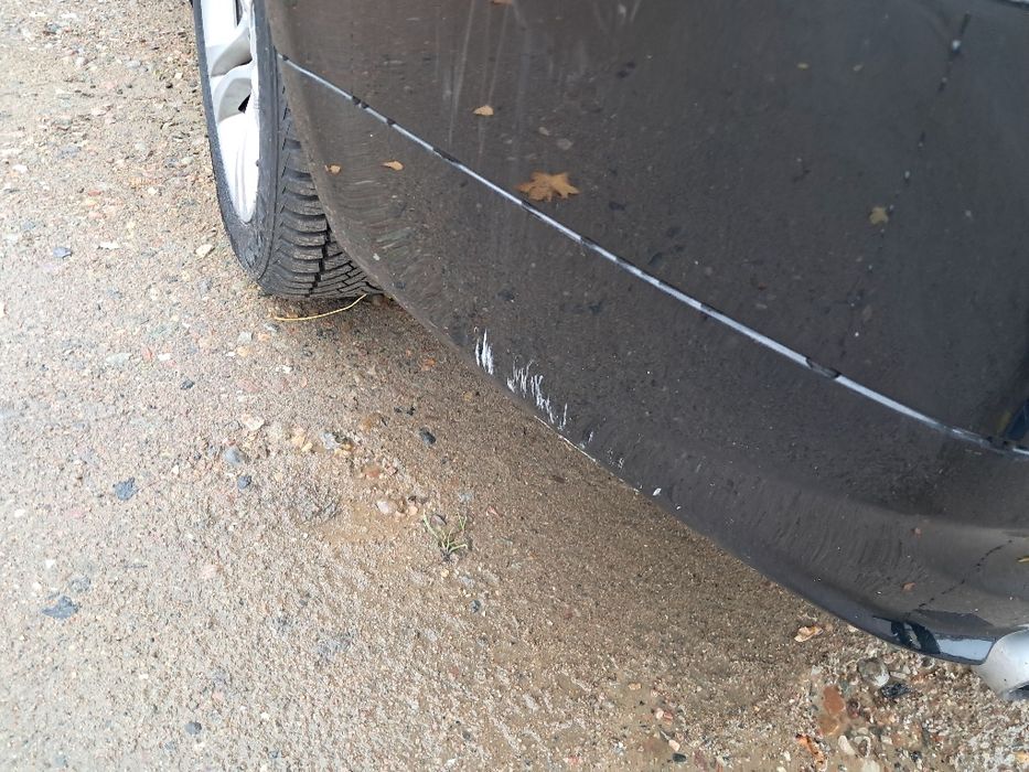 BMW 320 D 140 km zadbana