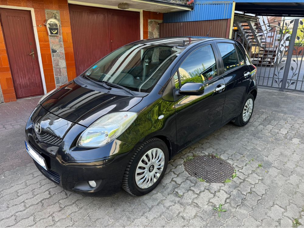 Toyota Yaris 1.3 benzyna wersja SOL Climatronic el Szyby