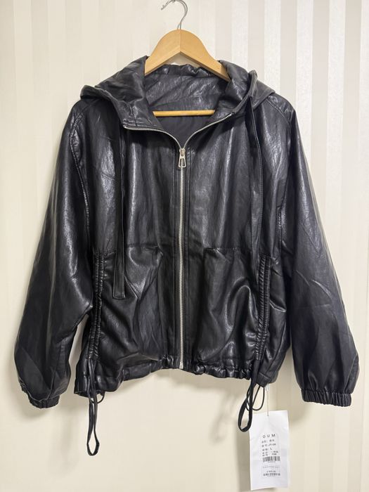 Жіноча курта з єкошкіри