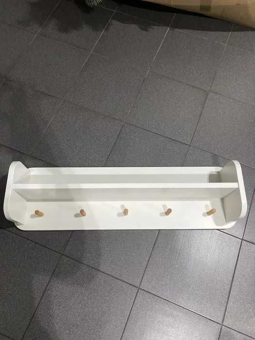 Śliczny zestaw Mebli Pinio Iga do pokoju dziecięcego