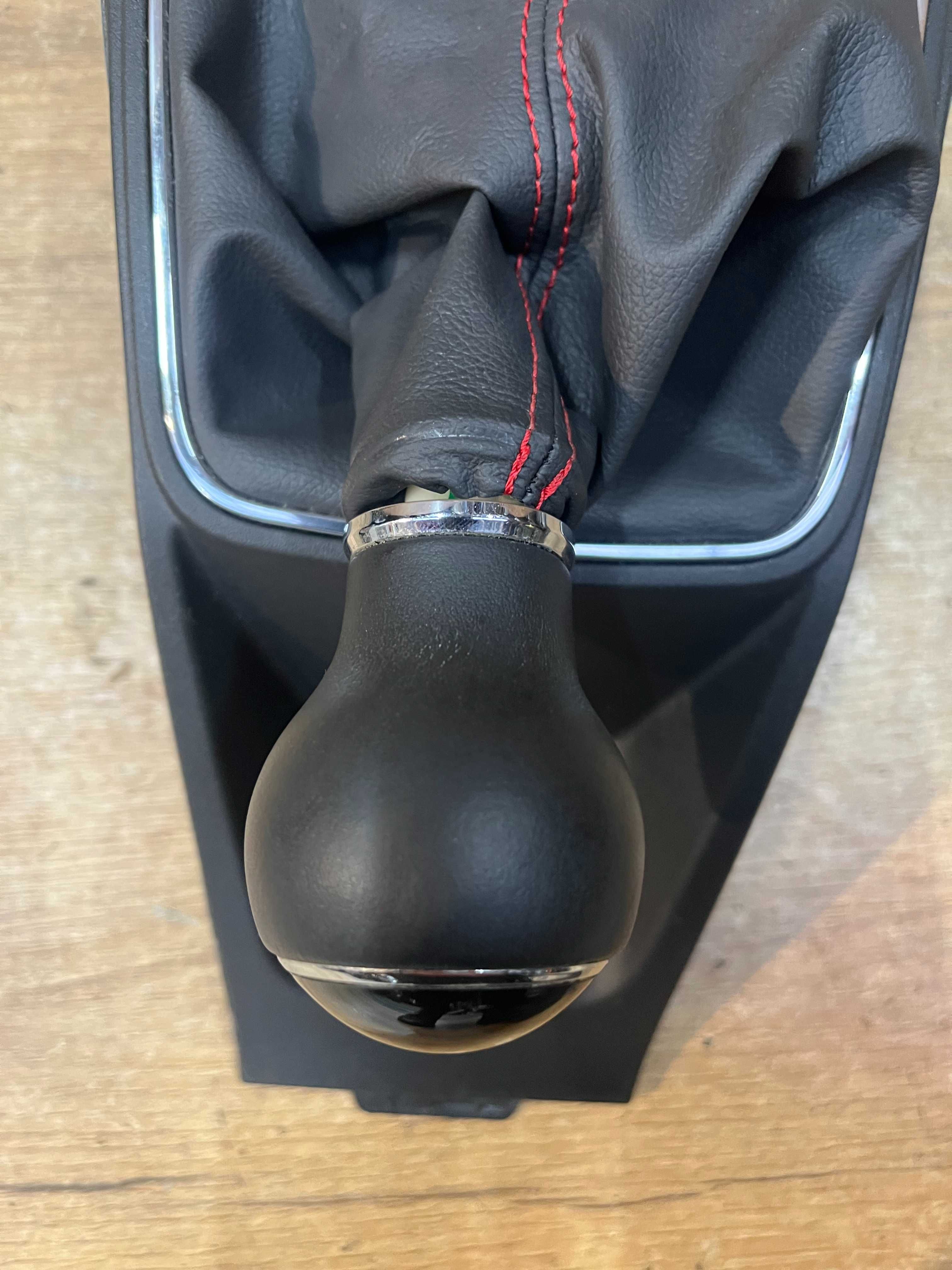 Panel/ mieszek zmiany biegów Seat Ibiza 4 lift