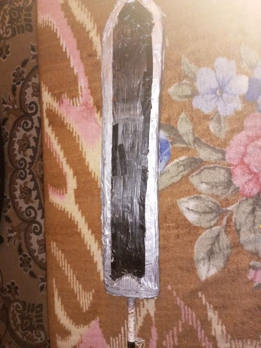 Меч гатса 1 метир обмен на іграшки по динозаврам Mattel