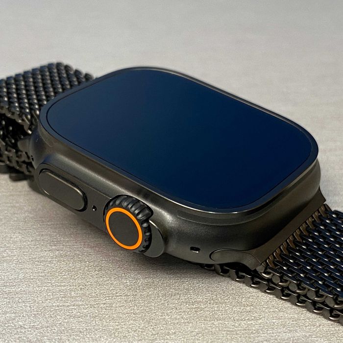 Apple Watch Ultra 2 (Black Titanium) - 49mm - Titanium Milanese Loop