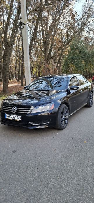 Продам пассат В7 2.5 бензин