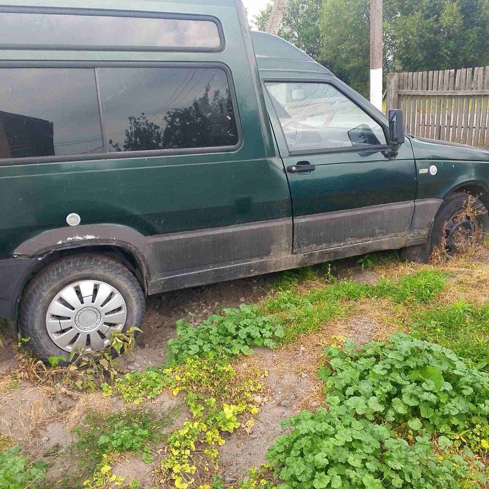 Fiat Fiorino пасажир